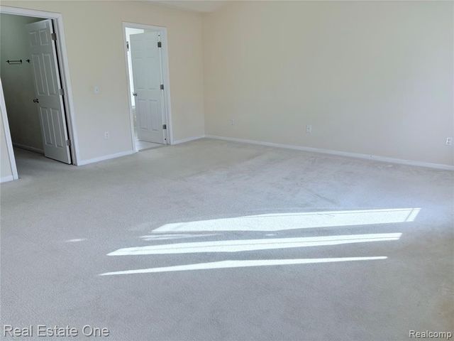 6178 Elarz Drive, Troy, MI 48085