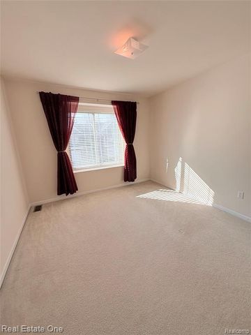 6178 Elarz Drive, Troy, MI 48085