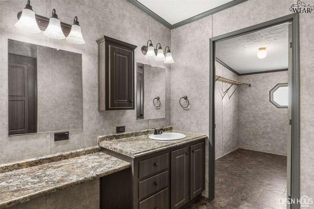 2946 W FM 367, Iowa Park, TX 76367