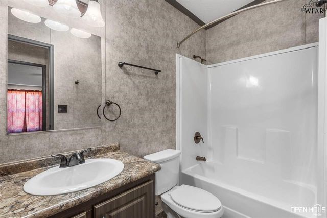 2946 W FM 367, Iowa Park, TX 76367