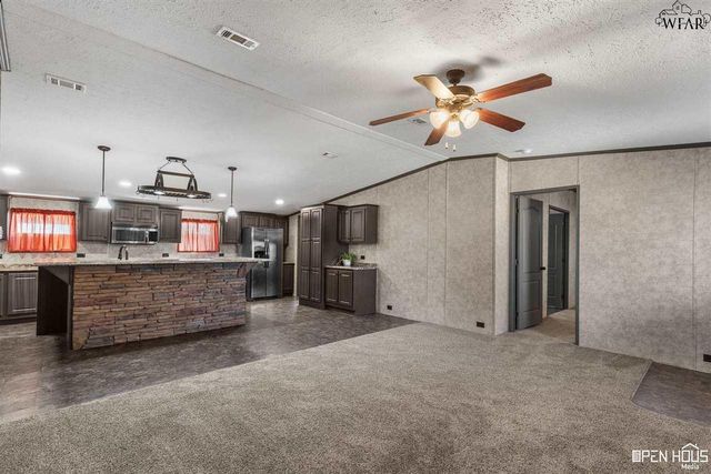 2946 W FM 367, Iowa Park, TX 76367