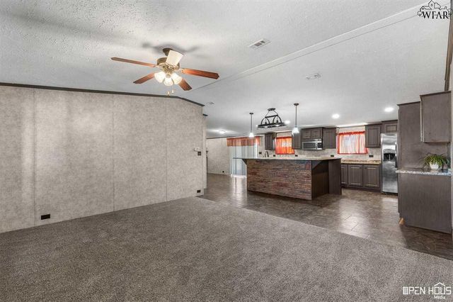 2946 W FM 367, Iowa Park, TX 76367