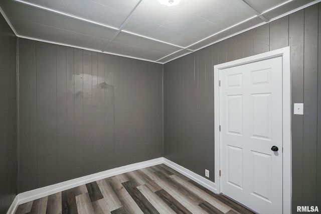 1526 S LYDIA Avenue, Peoria, IL 61605