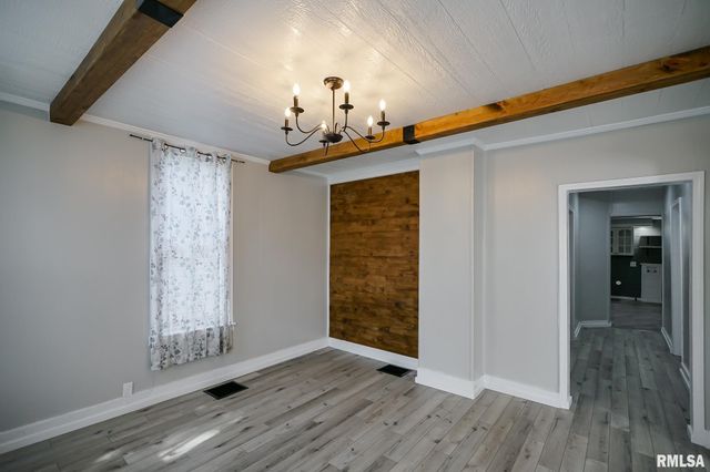 1526 S LYDIA Avenue, Peoria, IL 61605