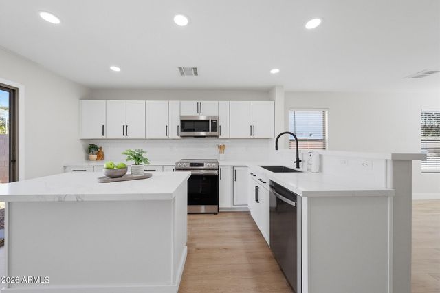 25702 W BURGESS Lane, Buckeye, AZ 85326