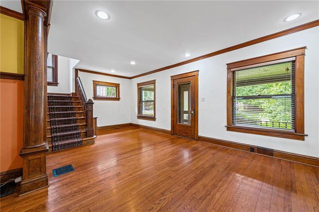 4111 Holly Street, Kansas City, MO 64111