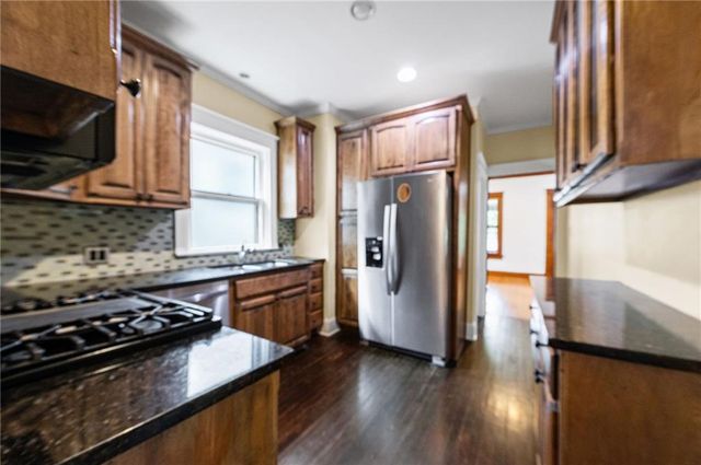 4111 Holly Street, Kansas City, MO 64111