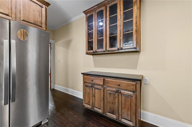 4111 Holly Street, Kansas City, MO 64111