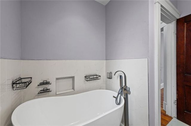 4111 Holly Street, Kansas City, MO 64111