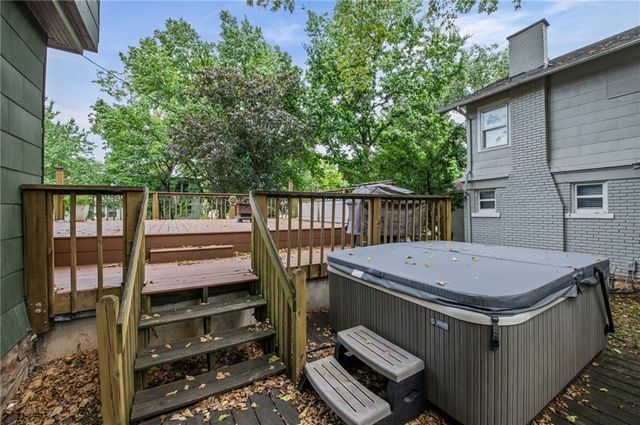 4111 Holly Street, Kansas City, MO 64111