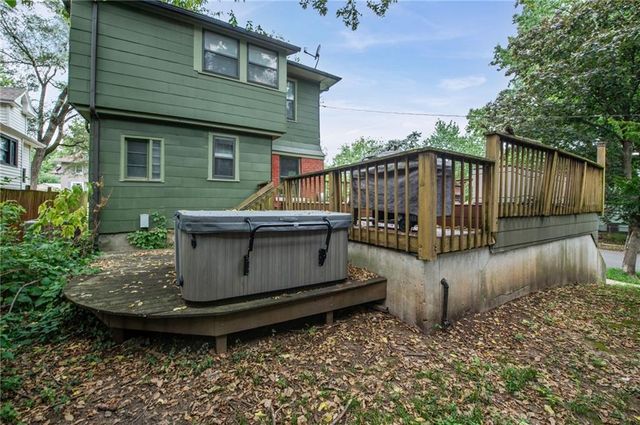 4111 Holly Street, Kansas City, MO 64111