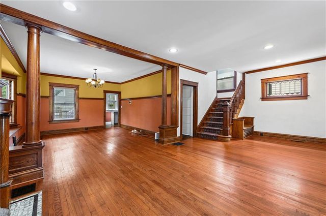 4111 Holly Street, Kansas City, MO 64111