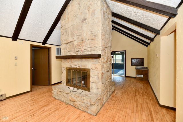 2100 Kitchen Drive, Anderson, IN 46017