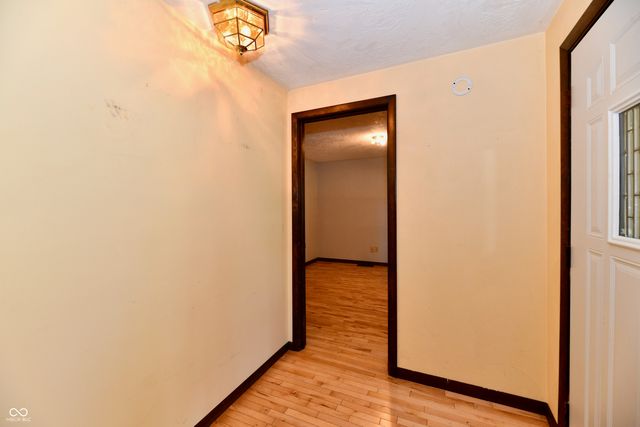 2100 Kitchen Drive, Anderson, IN 46017