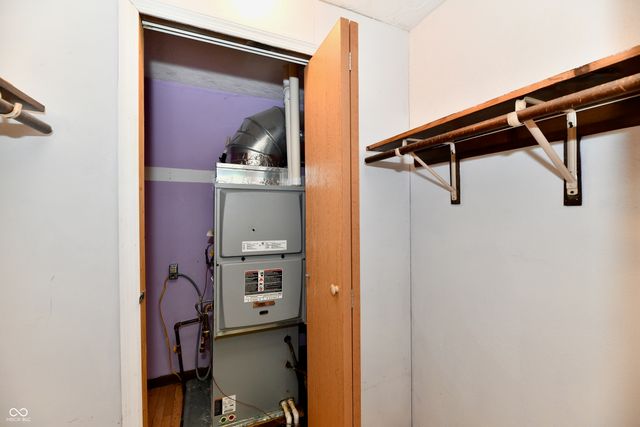 2100 Kitchen Drive, Anderson, IN 46017