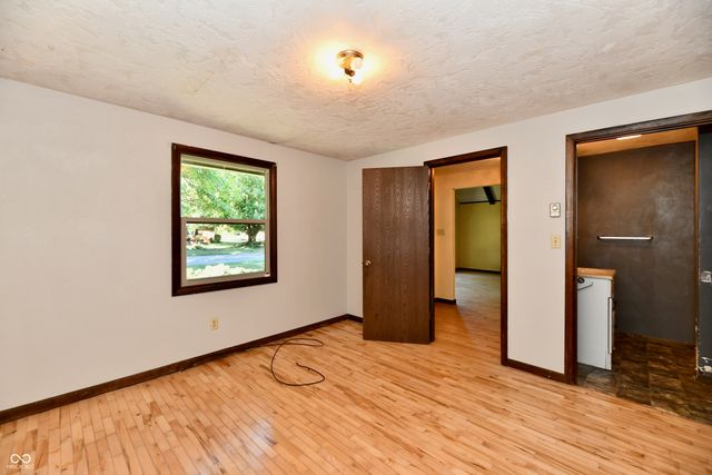 2100 Kitchen Drive, Anderson, IN 46017