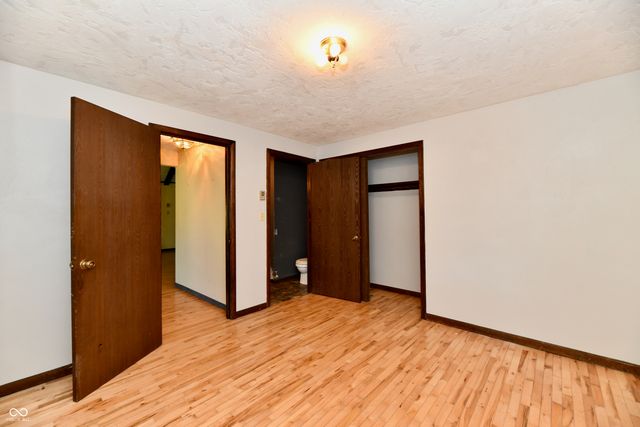 2100 Kitchen Drive, Anderson, IN 46017