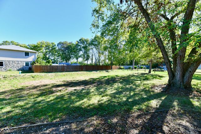 2100 Kitchen Drive, Anderson, IN 46017