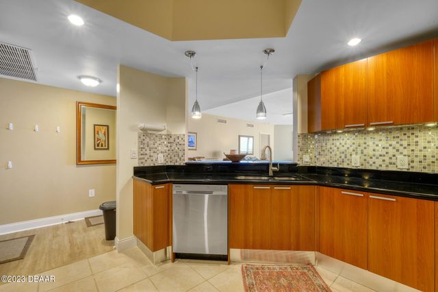 241 Riverside Dr Unit 808, Holly Hill, FL 32117