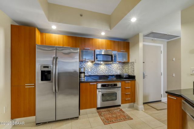 241 Riverside Dr Unit 808, Holly Hill, FL 32117