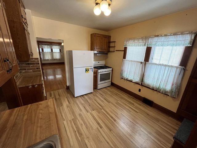 3711 W Orchard STREET, Milwaukee, WI 53215