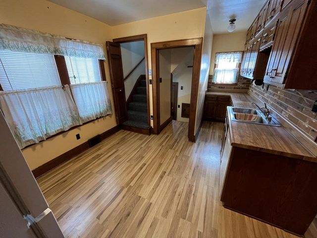 3711 W Orchard STREET, Milwaukee, WI 53215