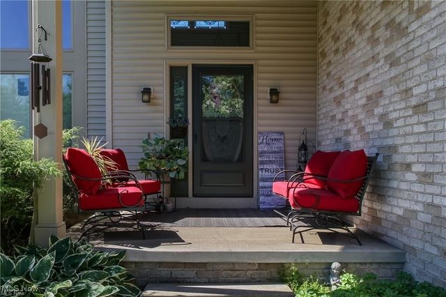 822 Shadowood Lane SE, Warren, OH 44484