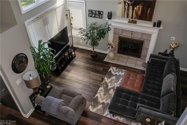 822 Shadowood Lane SE, Warren, OH 44484