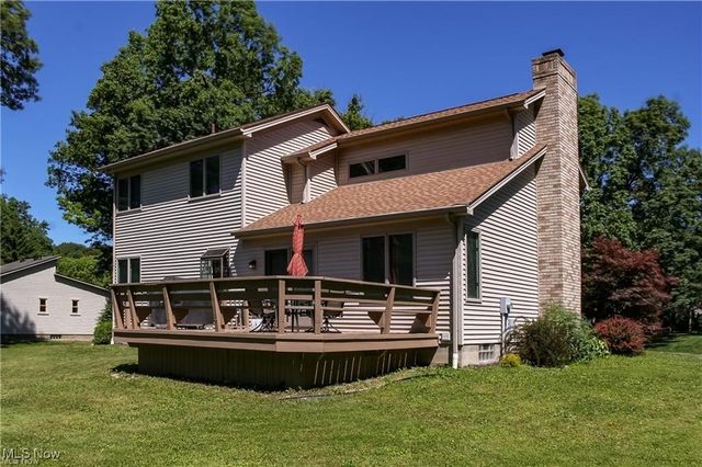 822 Shadowood Lane SE, Warren, OH 44484