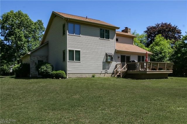 822 Shadowood Lane SE, Warren, OH 44484