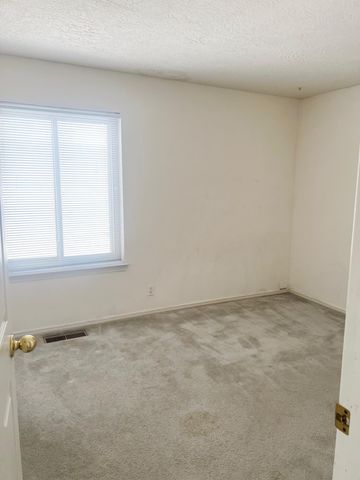 8700 CANYON RUN Road NE, Albuquerque, NM 87111