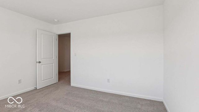 220 Aster Way, Greenfield, IN 46140