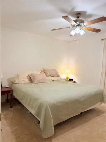 100 Hillandale Road, Pendleton, SC 29670