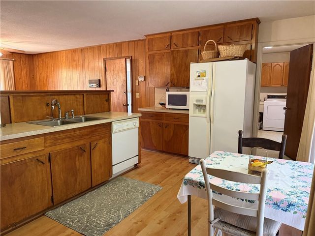 100 Hillandale Road, Pendleton, SC 29670