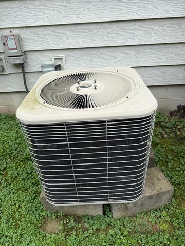 16 Bruce Court, Mankato, MN 56001