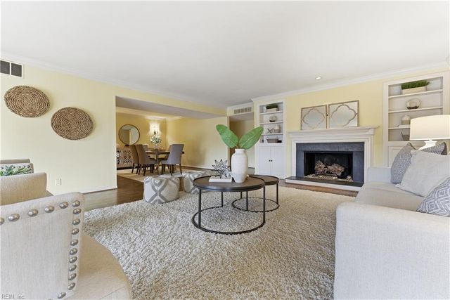 700 Oriole Dr Apt 513, Virginia Beach, VA 23451