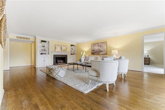 700 Oriole Dr Apt 513, Virginia Beach, VA 23451