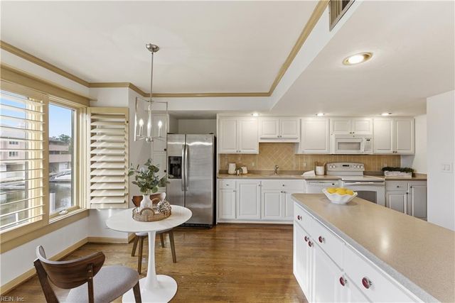 700 Oriole Dr Apt 513, Virginia Beach, VA 23451