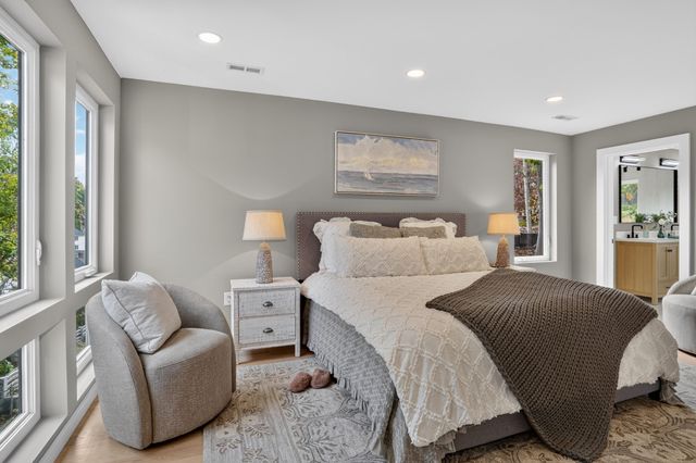 85 Hillcrest Street, Waltham, MA 02451