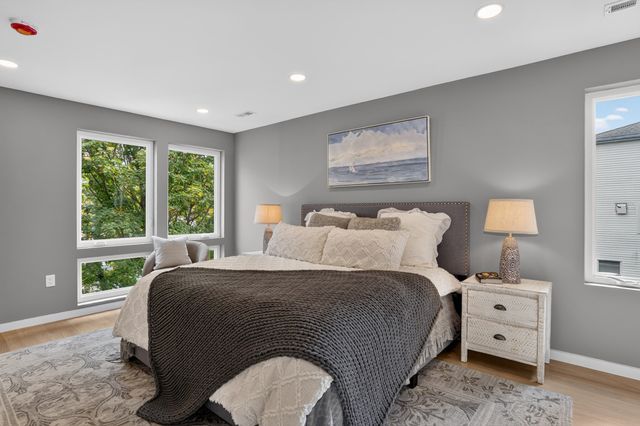 85 Hillcrest Street, Waltham, MA 02451