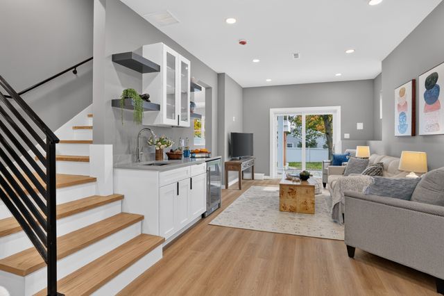 85 Hillcrest Street, Waltham, MA 02451