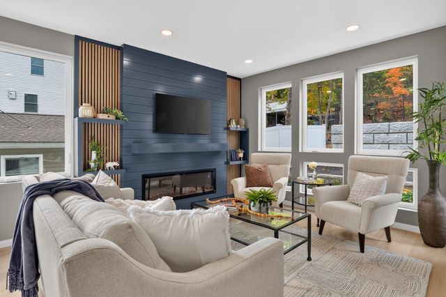 85 Hillcrest Street, Waltham, MA 02451