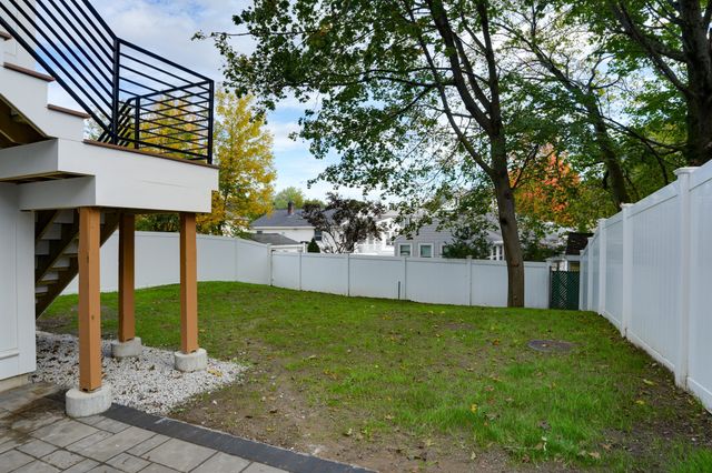 85 Hillcrest Street, Waltham, MA 02451