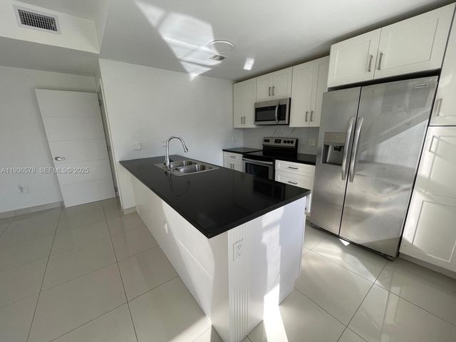 25869 SW 139th Ct, Homestead, FL 33032