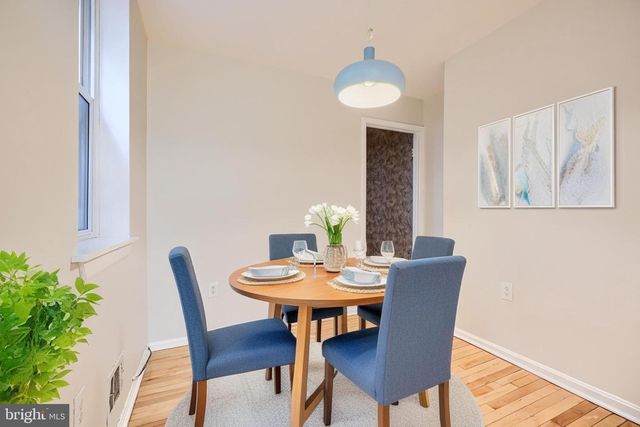 327 S FREMONT AVE, Baltimore, MD 21230