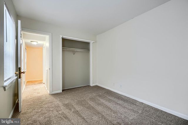 327 S FREMONT AVE, Baltimore, MD 21230