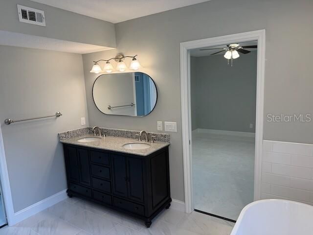 8401 BLACKSTONE COURT, Tampa, FL 33615