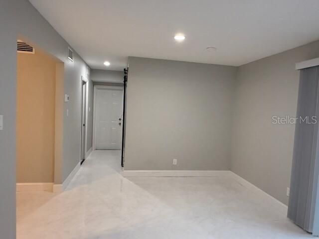 8401 BLACKSTONE COURT, Tampa, FL 33615