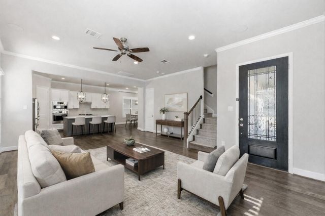 2607 Nicholson Street, Houston, TX 77008