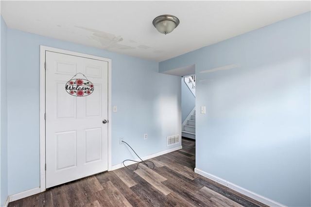 18210 E 17th St North Court, Independence, MO 64058